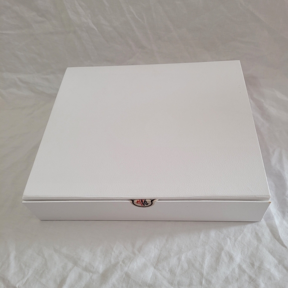 Moncler White Magnetic Gift Box Embossed Logo Decorative Storage Empty Accessory - Picture 6 of 11